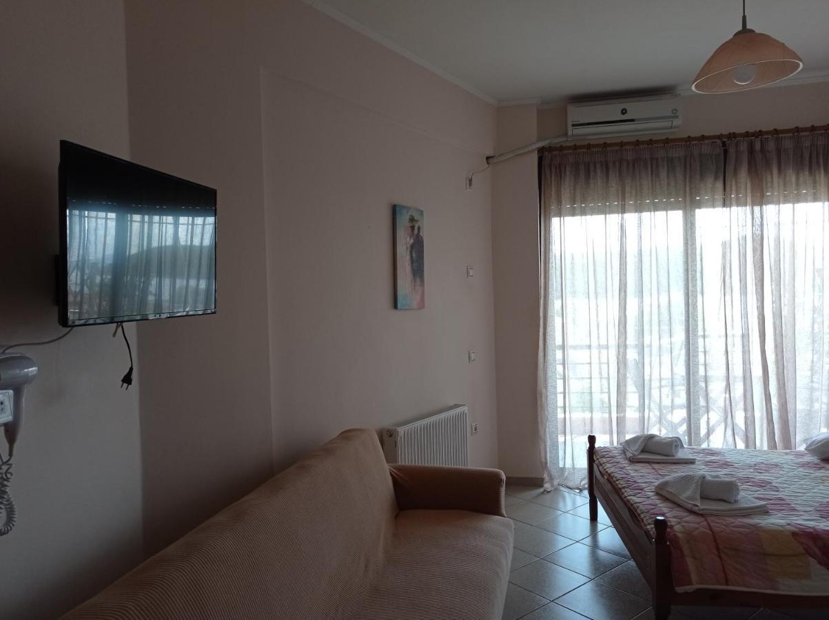 Nikolitsa Apartment *