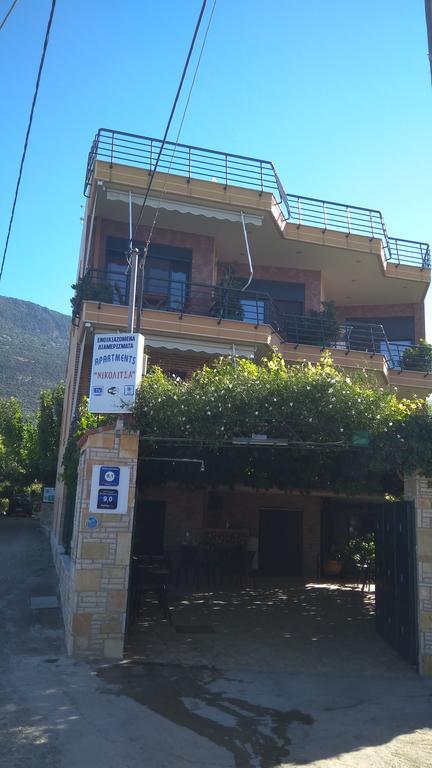 Nikolitsa * Glyfada (Phocis)